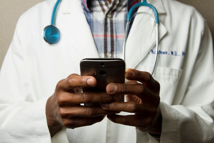 Speech-to-Text API for Healthcare Apps: HIPAA, Accuracy, and Integration Guide